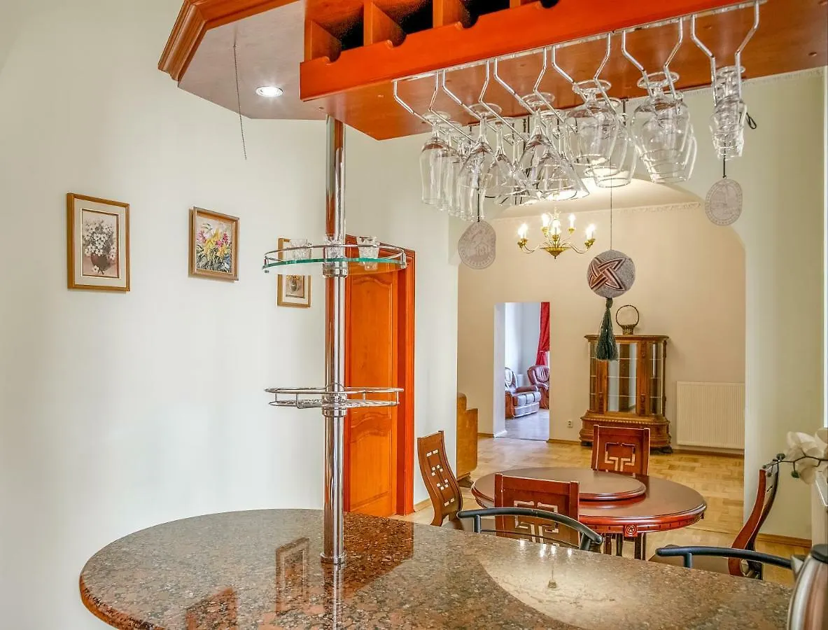 Grand Lviv Apartment I